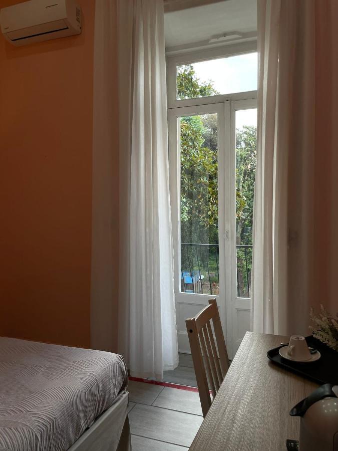 Holiday Naples Art Rooms 外观 照片