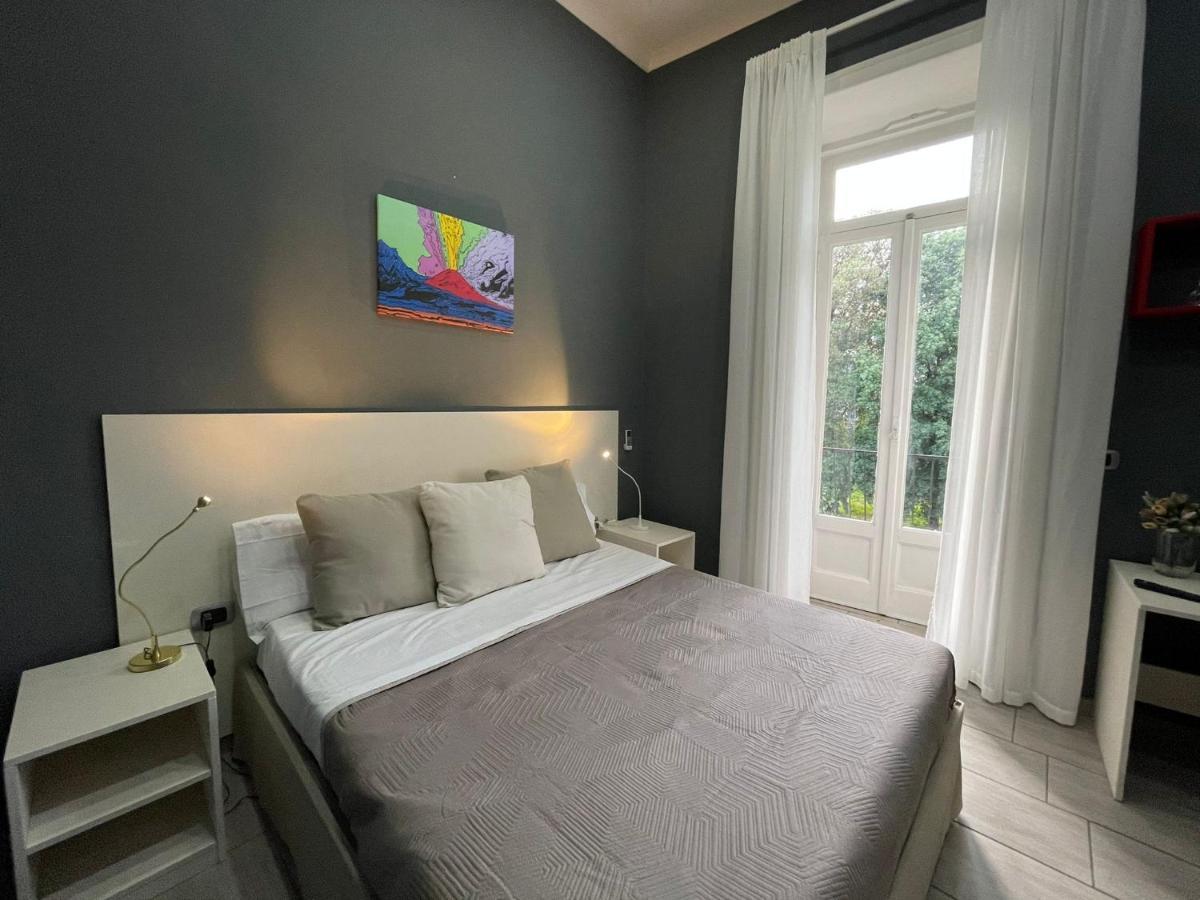 Holiday Naples Art Rooms 外观 照片