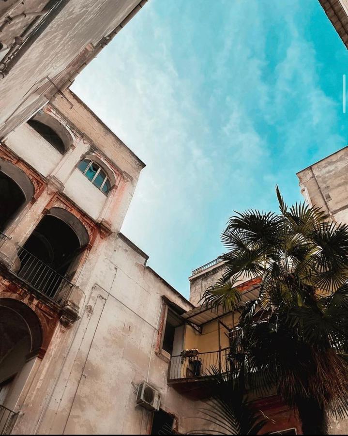 Holiday Naples Art Rooms 外观 照片